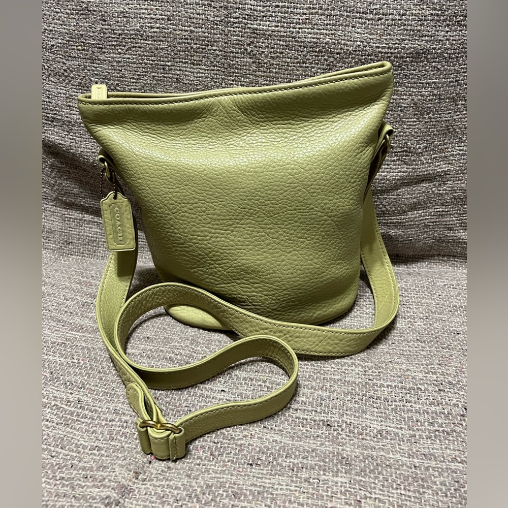 Vintage Coach Rare Lime Green #4907 Sonoma Small Bucket Zip Bag